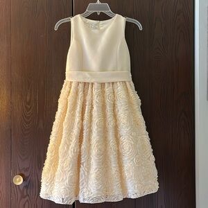 American Princess child’s pale yellow dressy dress. Size 14